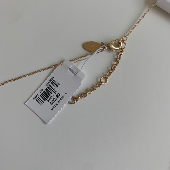 NWT Loft Outlet Gold Floral Statement Necklace - Picture 5 of 6